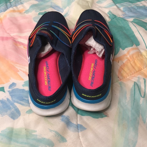 Skechers synergy free play women’s slip on loafers. Size 9.5 - Picture 4 of 6